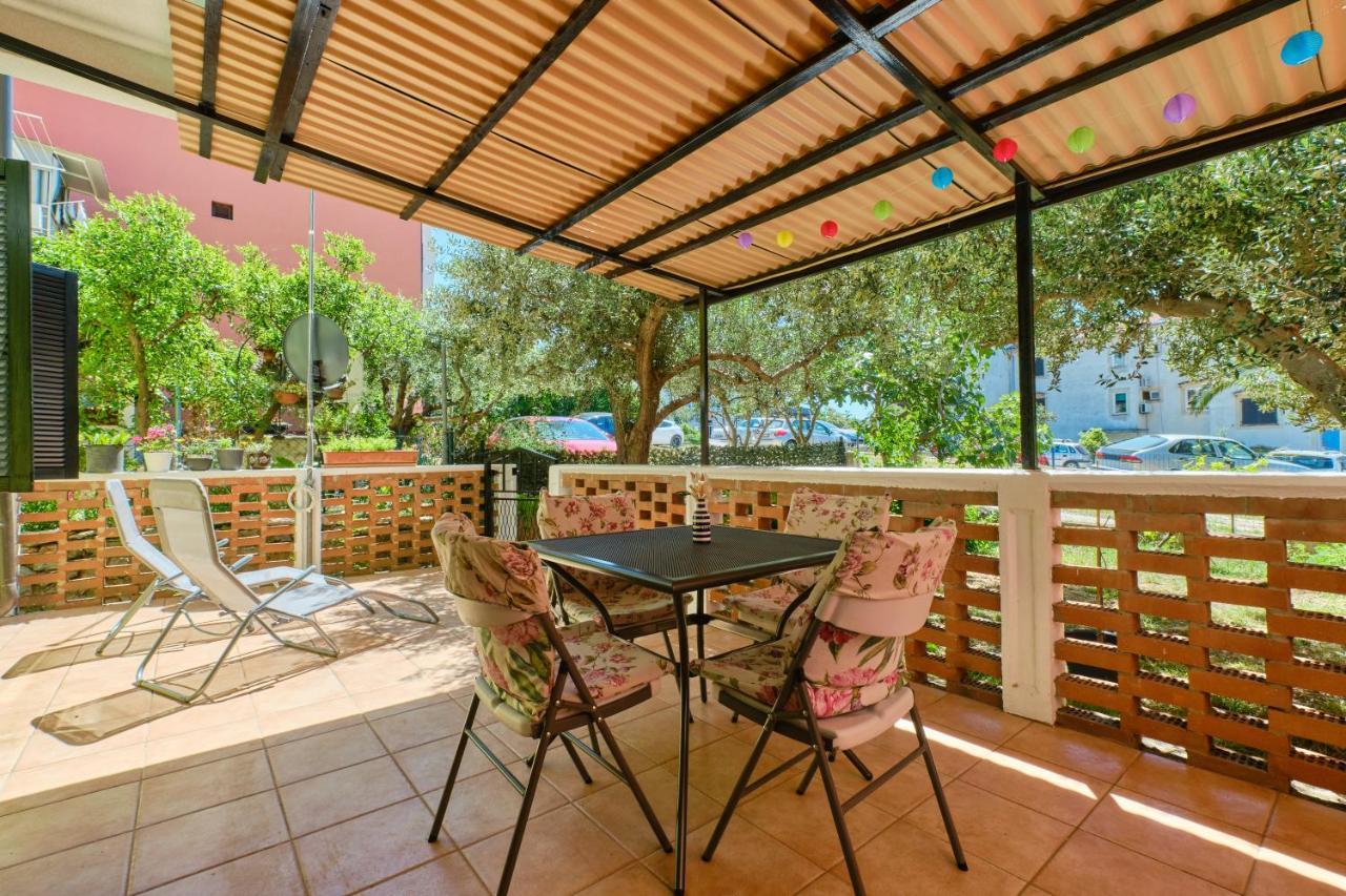 Appartamento Dairos2 Mali Lošinj Esterno foto