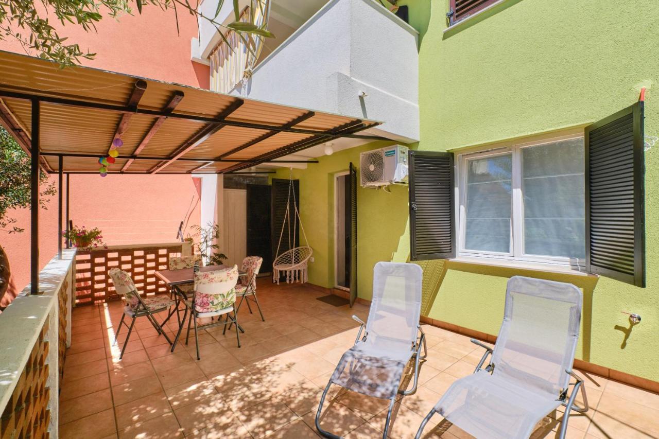 Appartamento Dairos2 Mali Lošinj Esterno foto