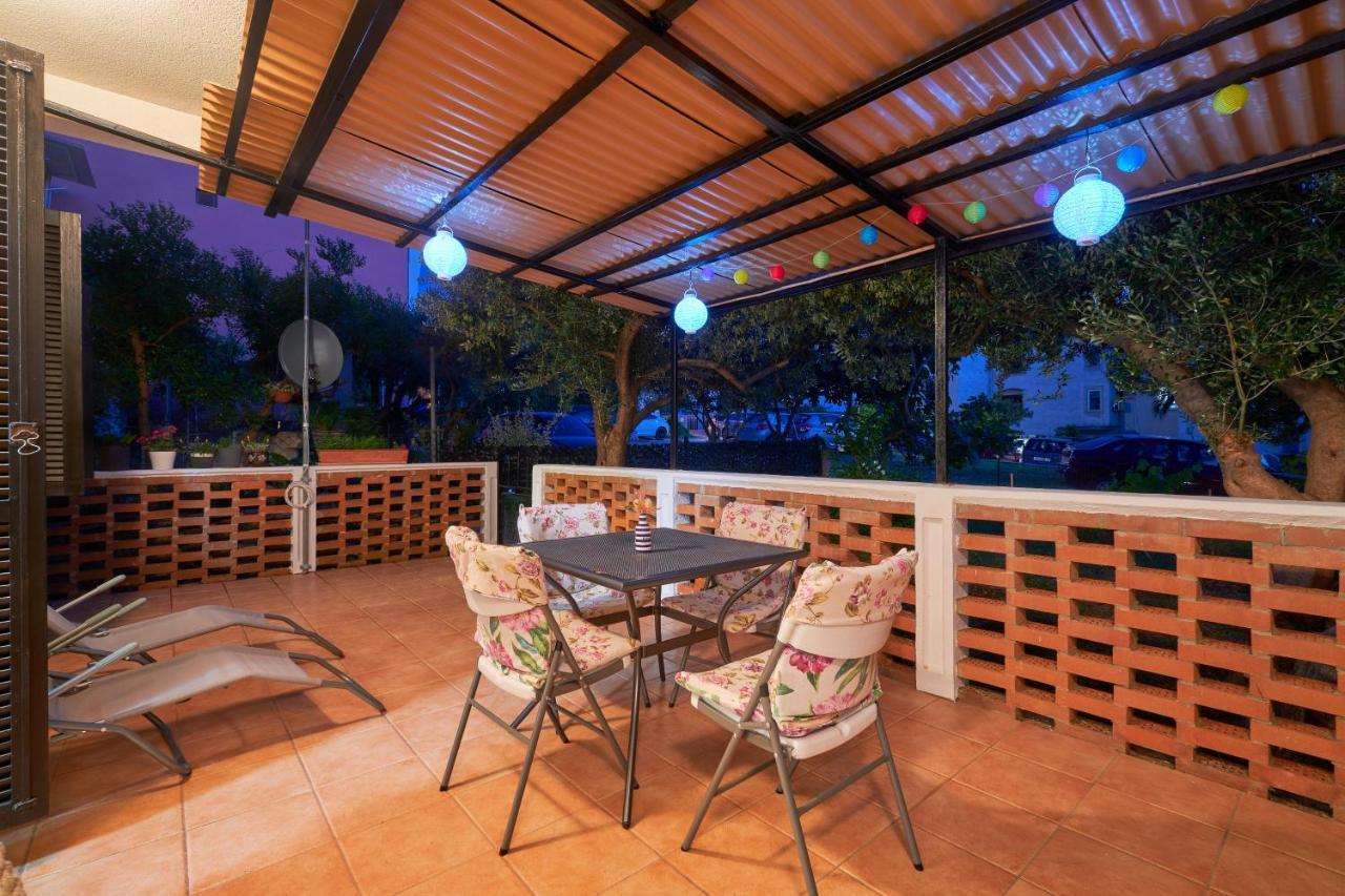 Appartamento Dairos2 Mali Lošinj Esterno foto